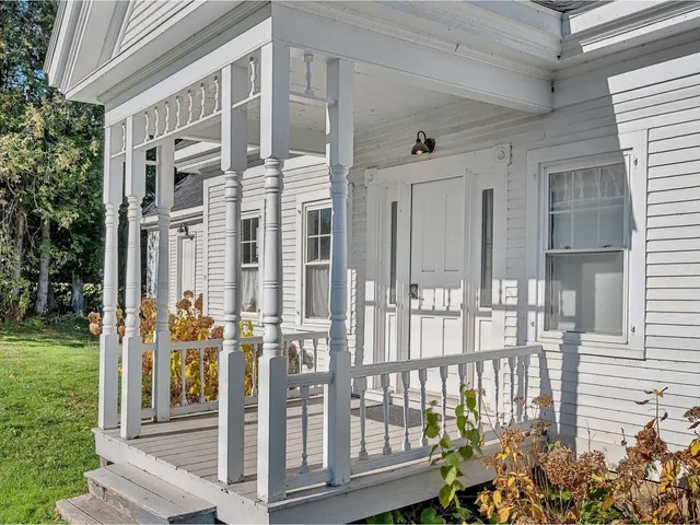 $695,000 | 38 Beach Road, Greensboro, VT 05841