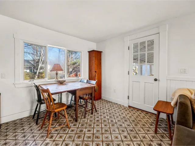 $695,000 | 38 Beach Road, Greensboro, VT 05841