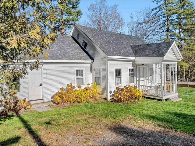 $695,000 | 38 Beach Road, Greensboro, VT 05841