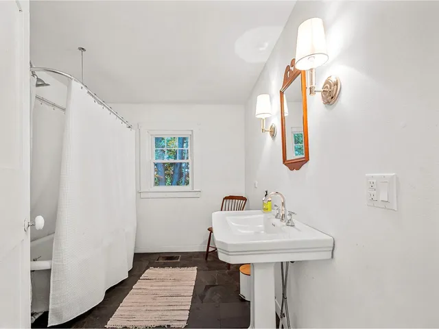 $695,000 | 38 Beach Road, Greensboro, VT 05841