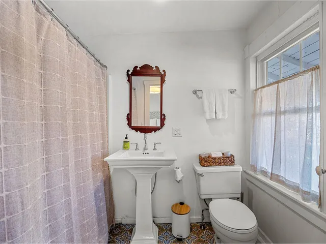 $695,000 | 38 Beach Road, Greensboro, VT 05841