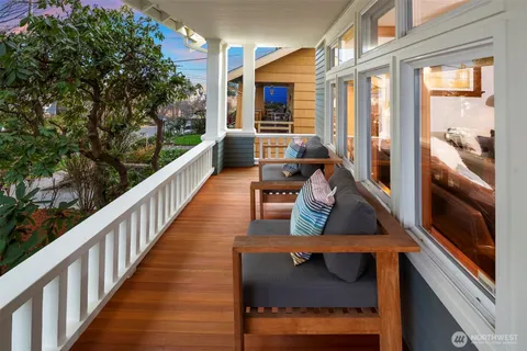 $1,575,000 | 4323 Sunnyside Avenue North, Seattle, WA 98103