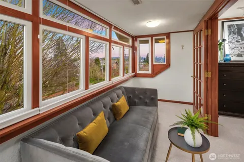 $1,575,000 | 4323 Sunnyside Avenue North, Seattle, WA 98103