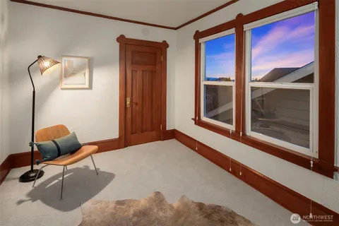 $1,575,000 | 4323 Sunnyside Avenue North, Seattle, WA 98103