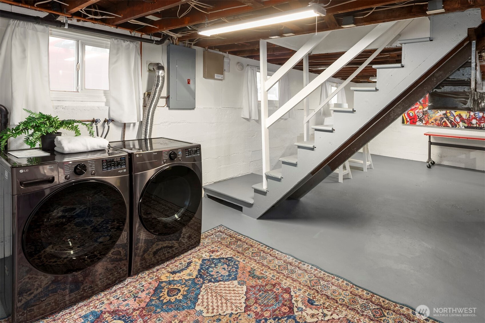 4323 Sunnyside Avenue North Seattle, WA 98103 - Photo 32 of 40