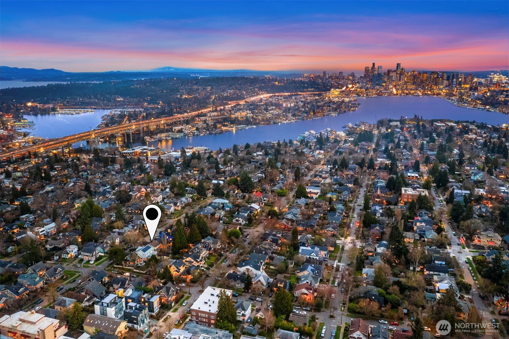 4323 Sunnyside Avenue North Seattle, WA 98103 - Photo 4 of 40