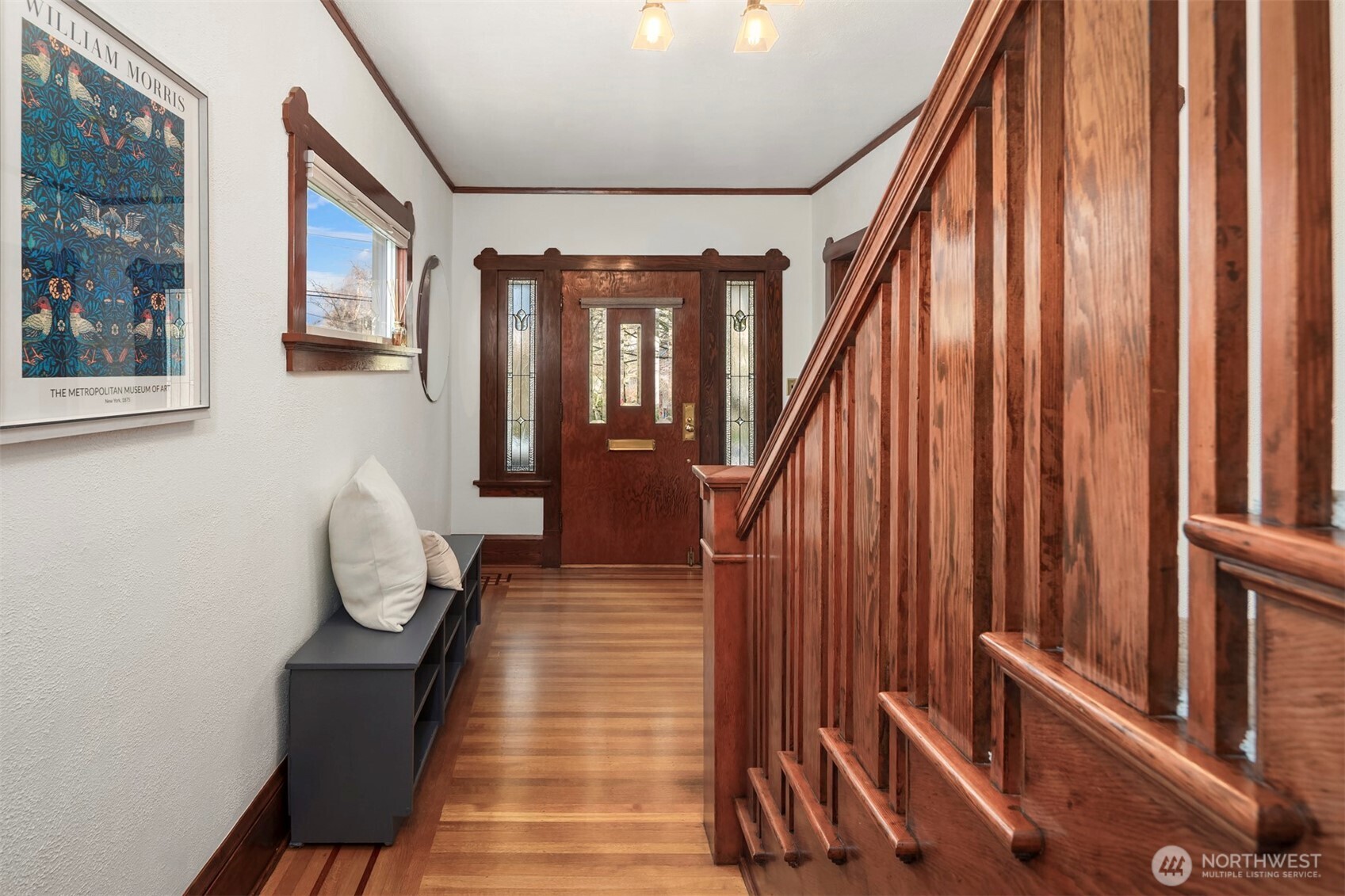 4323 Sunnyside Avenue North Seattle, WA 98103 - Photo 5 of 40