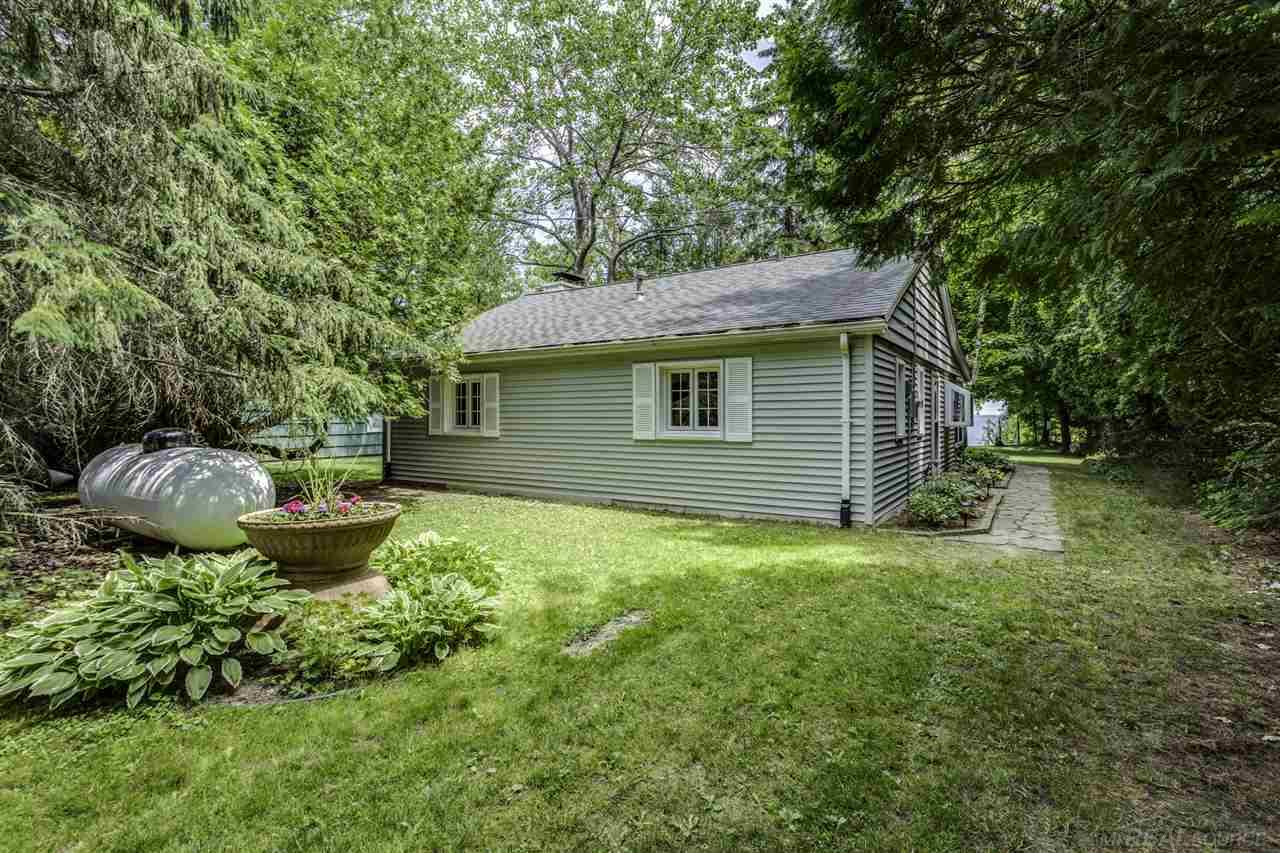 5800 Lakeshore Road Palms, MI 48465 - Photo 8 of 54