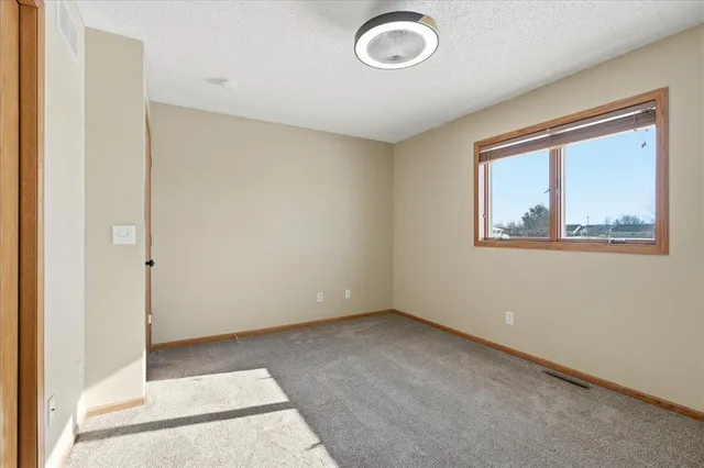 $324,900 | 1539 Sequoia Lane, New Richmond, WI 54017