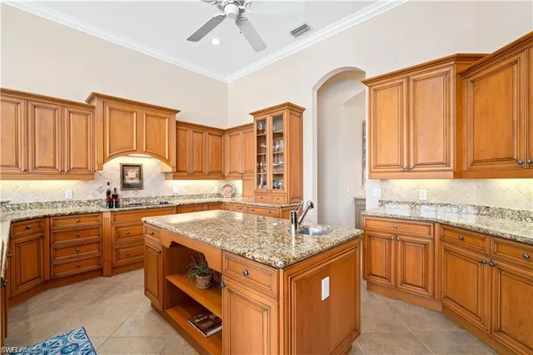 $6,800 | 2046 Imperial Circle, Naples, FL 34110