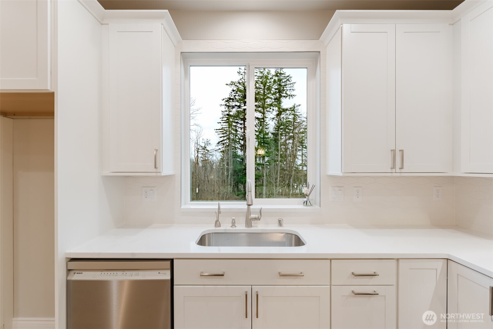 4425 Blackstone Way Bellingham, WA 98226 - Photo 11 of 37