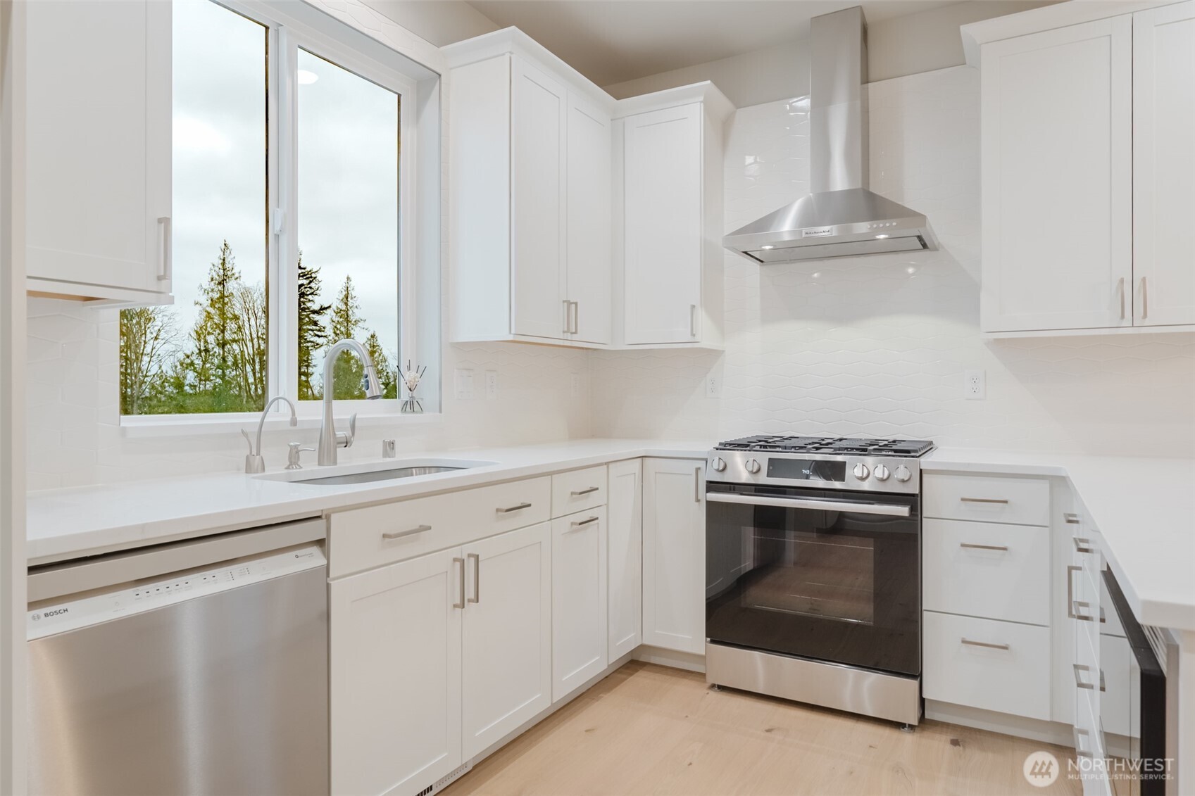 4425 Blackstone Way Bellingham, WA 98226 - Photo 15 of 37