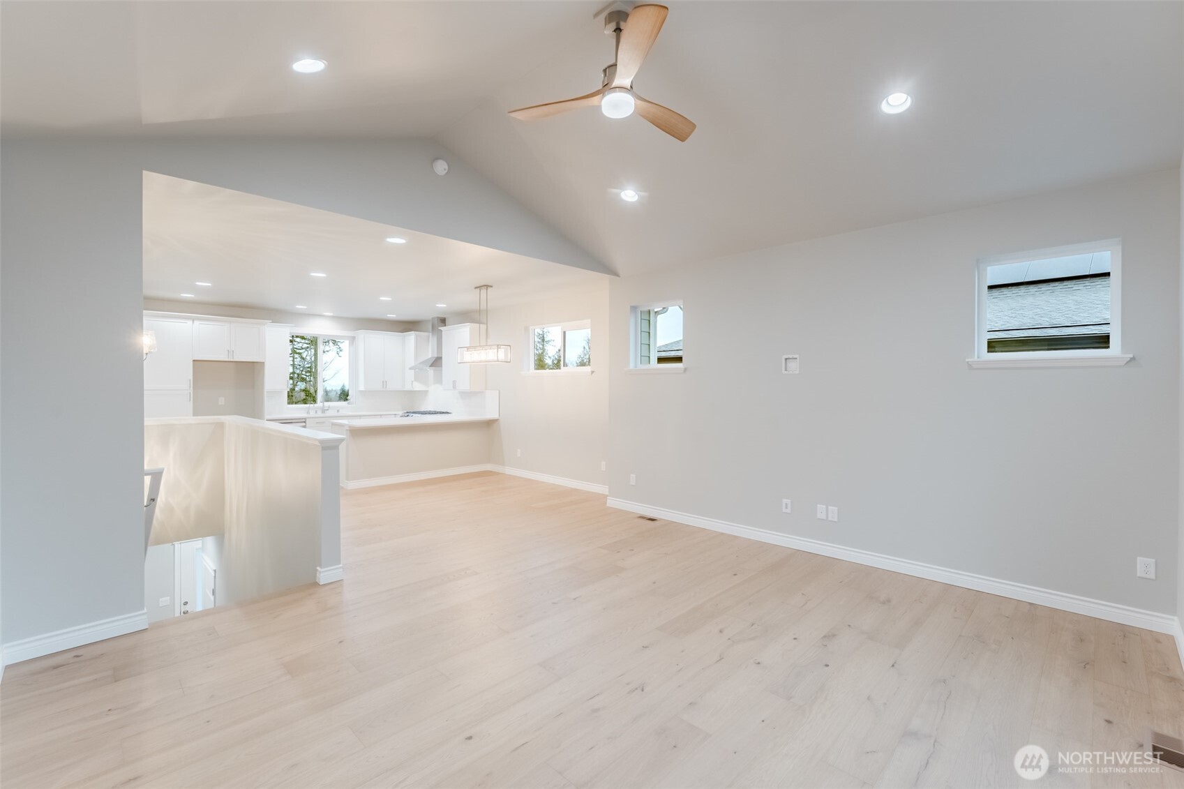 4425 Blackstone Way Bellingham, WA 98226 - Photo 18 of 37