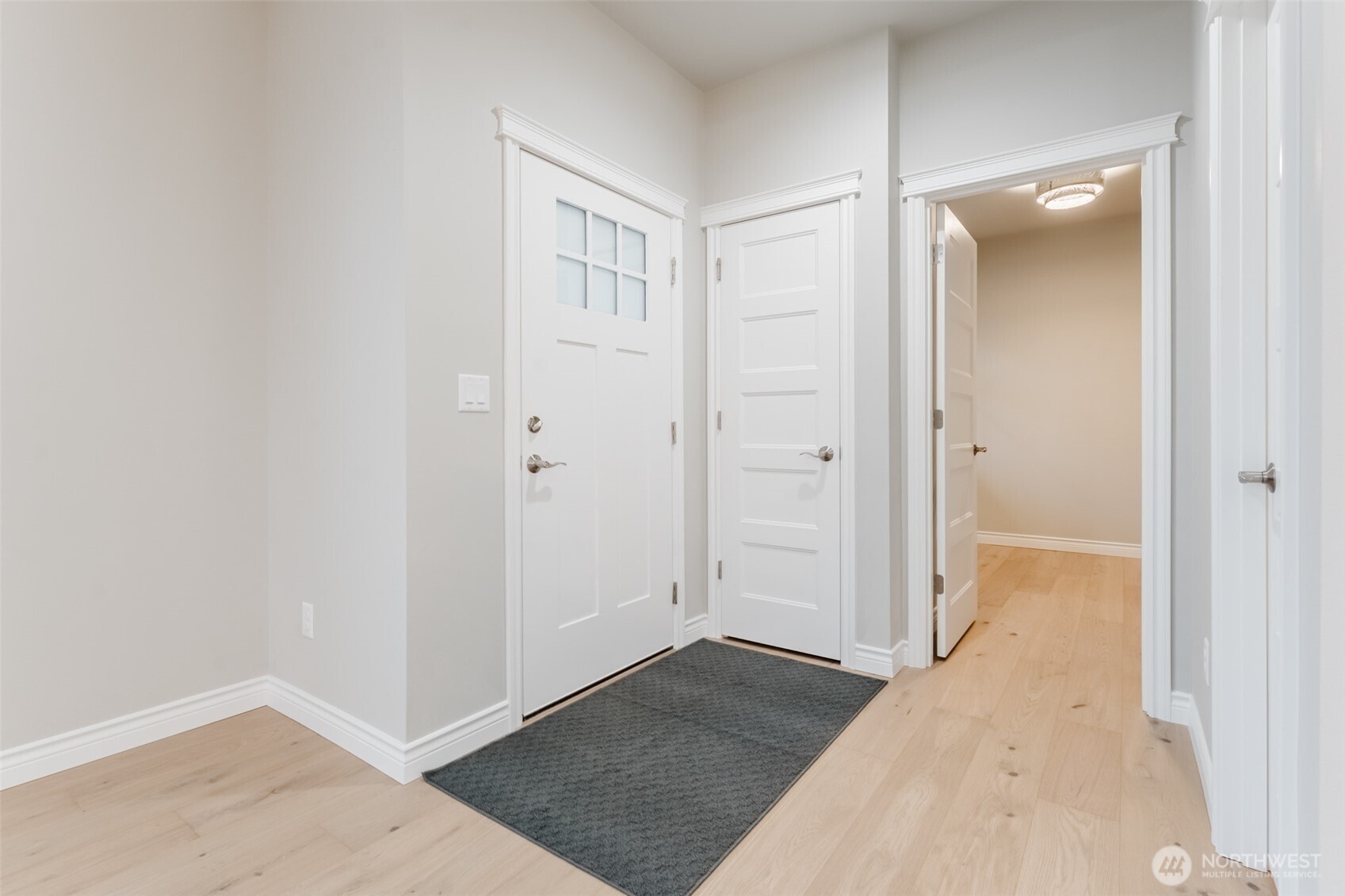 4425 Blackstone Way Bellingham, WA 98226 - Photo 3 of 37