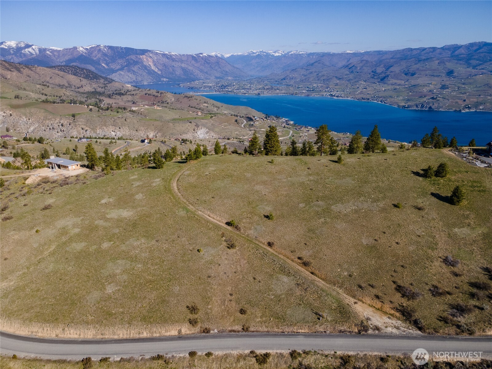 282 Hawks Ridge Road Chelan, WA 98816 - Photo 13 of 17