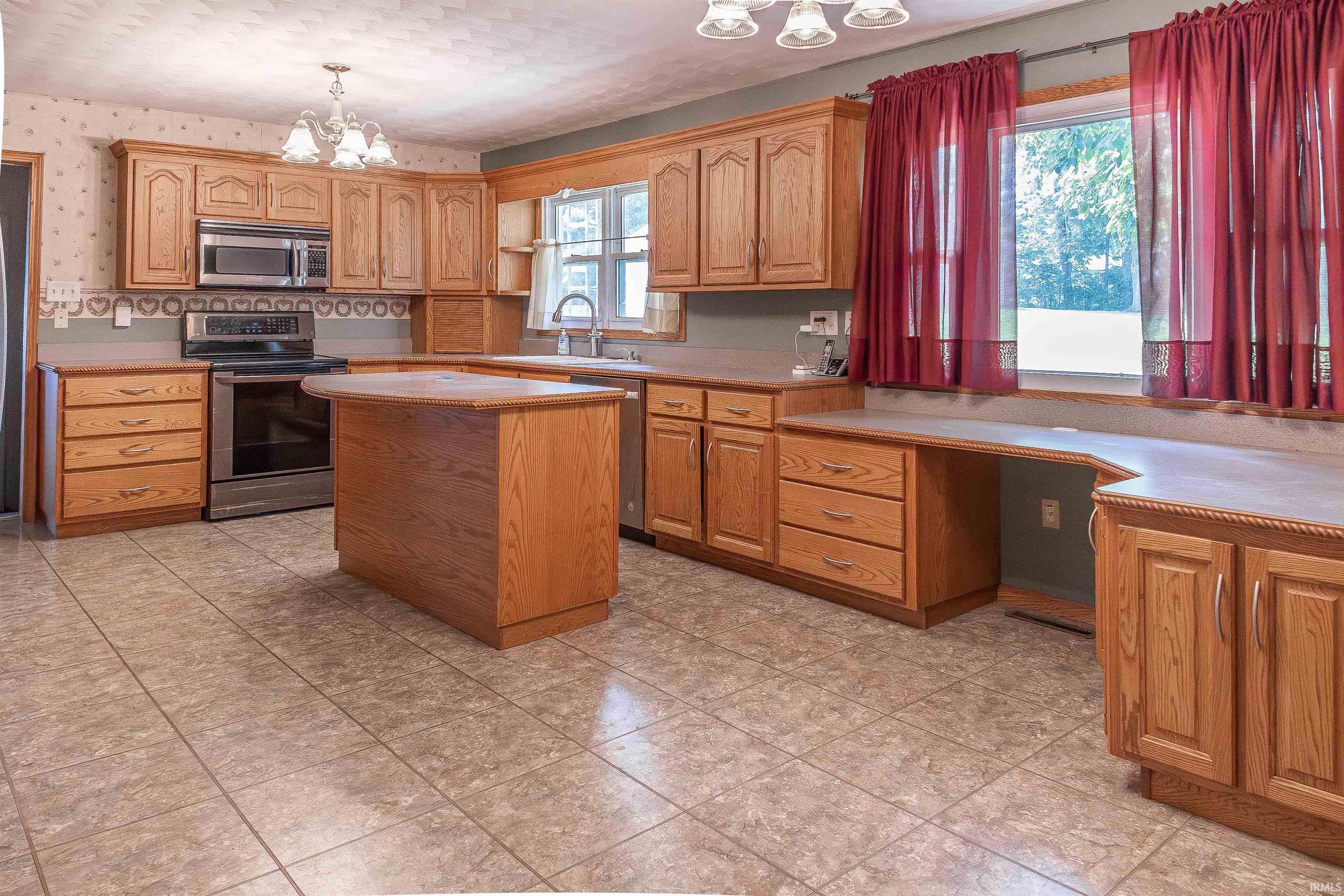 1372 Yockey Road Mitchell, IN 47446 - Photo 6 of 38 Gallery Image 6
