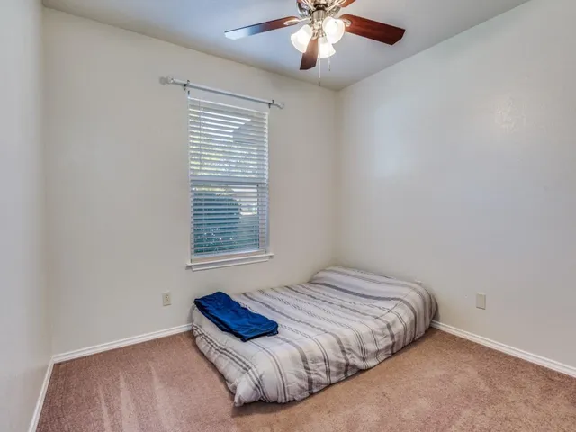 $2,000 | 210 Myrtle Avenue, Waxahachie, TX 75165