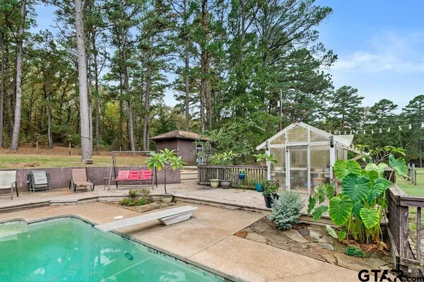 $885,000 | 19418 County Road 4125, Lindale, TX 75771