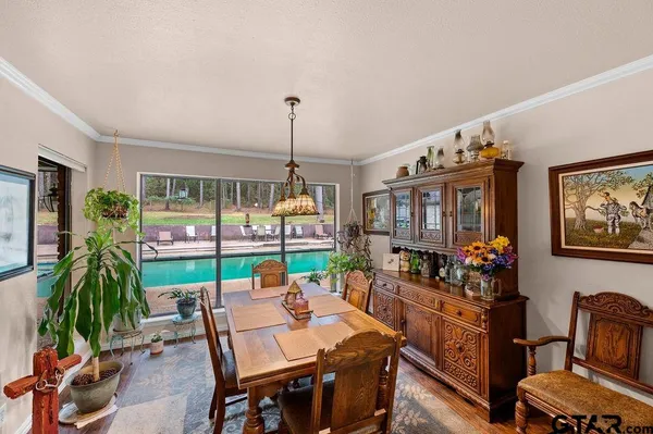 $885,000 | 19418 County Road 4125, Lindale, TX 75771