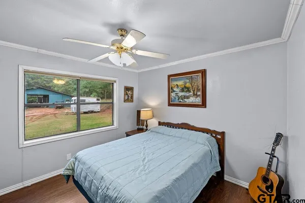 $885,000 | 19418 County Road 4125, Lindale, TX 75771