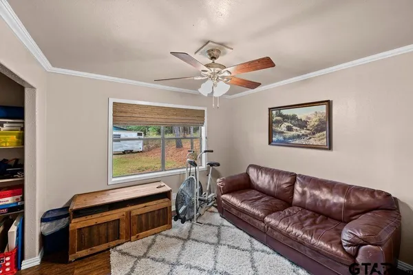 $885,000 | 19418 County Road 4125, Lindale, TX 75771