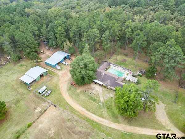 $885,000 | 19418 County Road 4125, Lindale, TX 75771