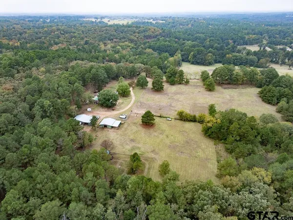 $885,000 | 19418 County Road 4125, Lindale, TX 75771