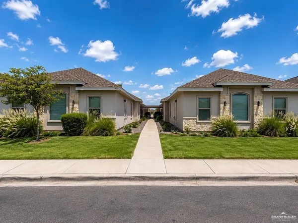 $1,250 | 822 North Blair Avenue, Unit 3, Edinburg, TX 78541
