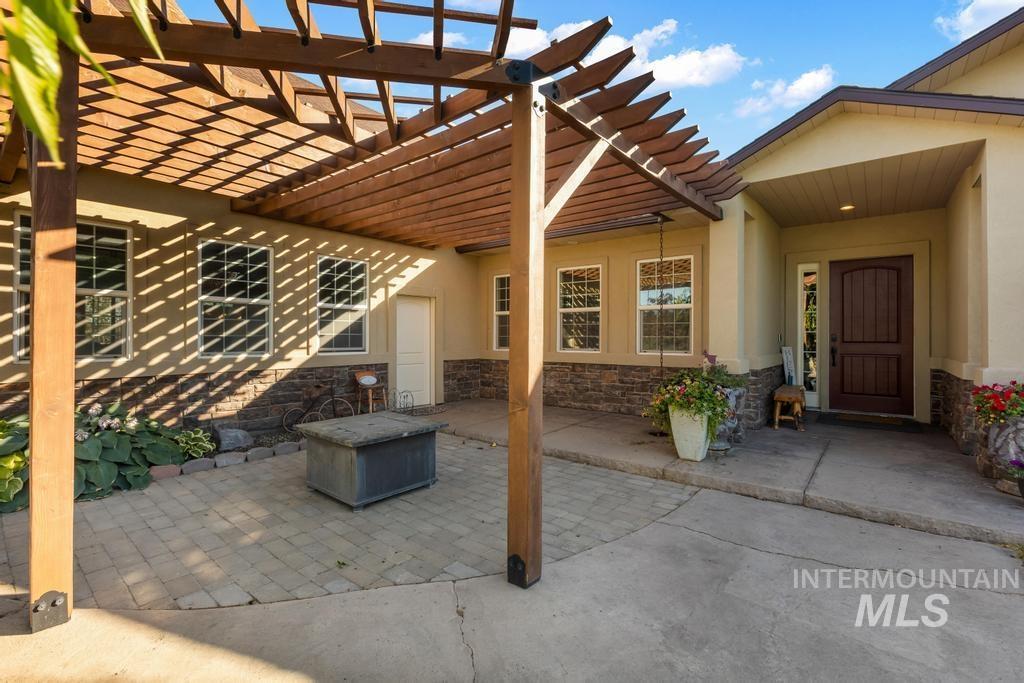 28279 Pearl Road Parma, ID 83660 - Photo 40 of 46 View of patio / terrace with a pergola