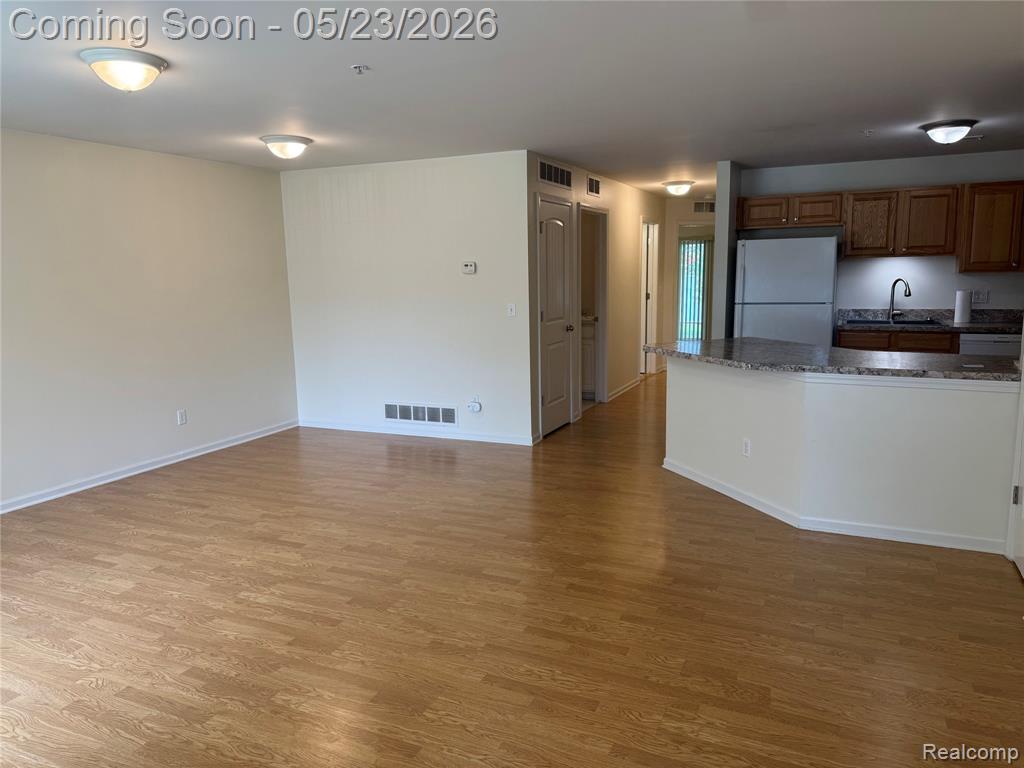 34086 Utica Road Fraser, MI 48026 - Photo 3 of 12