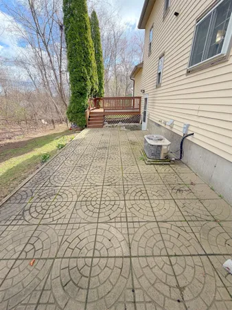 $3,200 | 76 Ode Way, Manchester, NH 03103