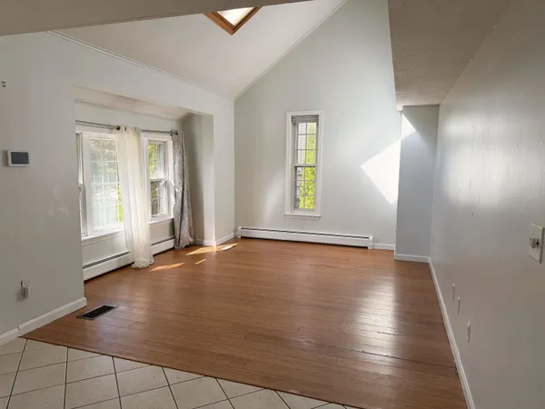 $3,200 | 76 Ode Way, Manchester, NH 03103