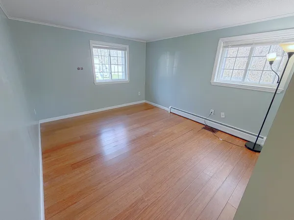 $3,200 | 76 Ode Way, Manchester, NH 03103