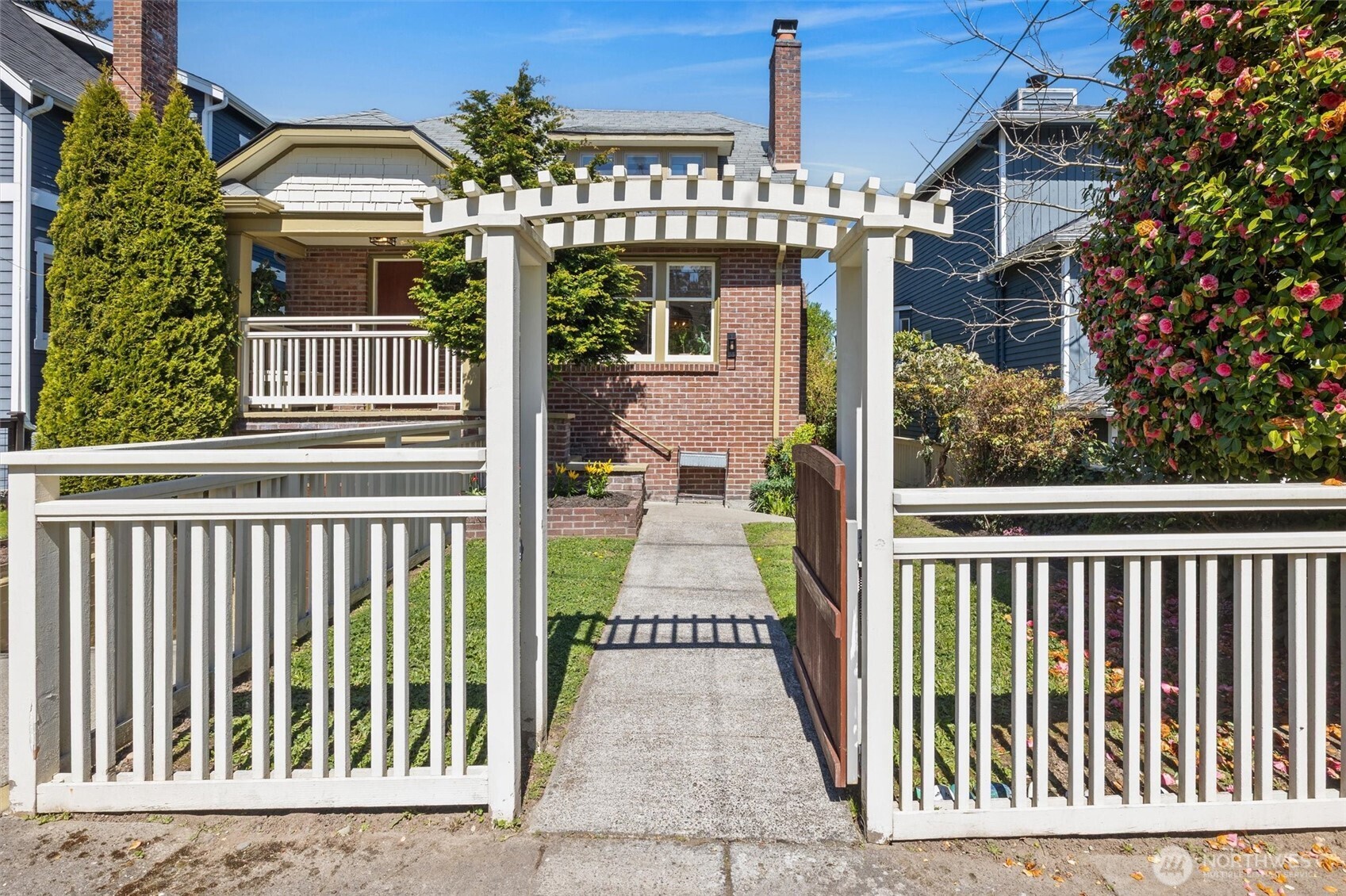 712 North 64th Street Seattle, WA 98103 - Photo 2 of 40 Gallery Image 2