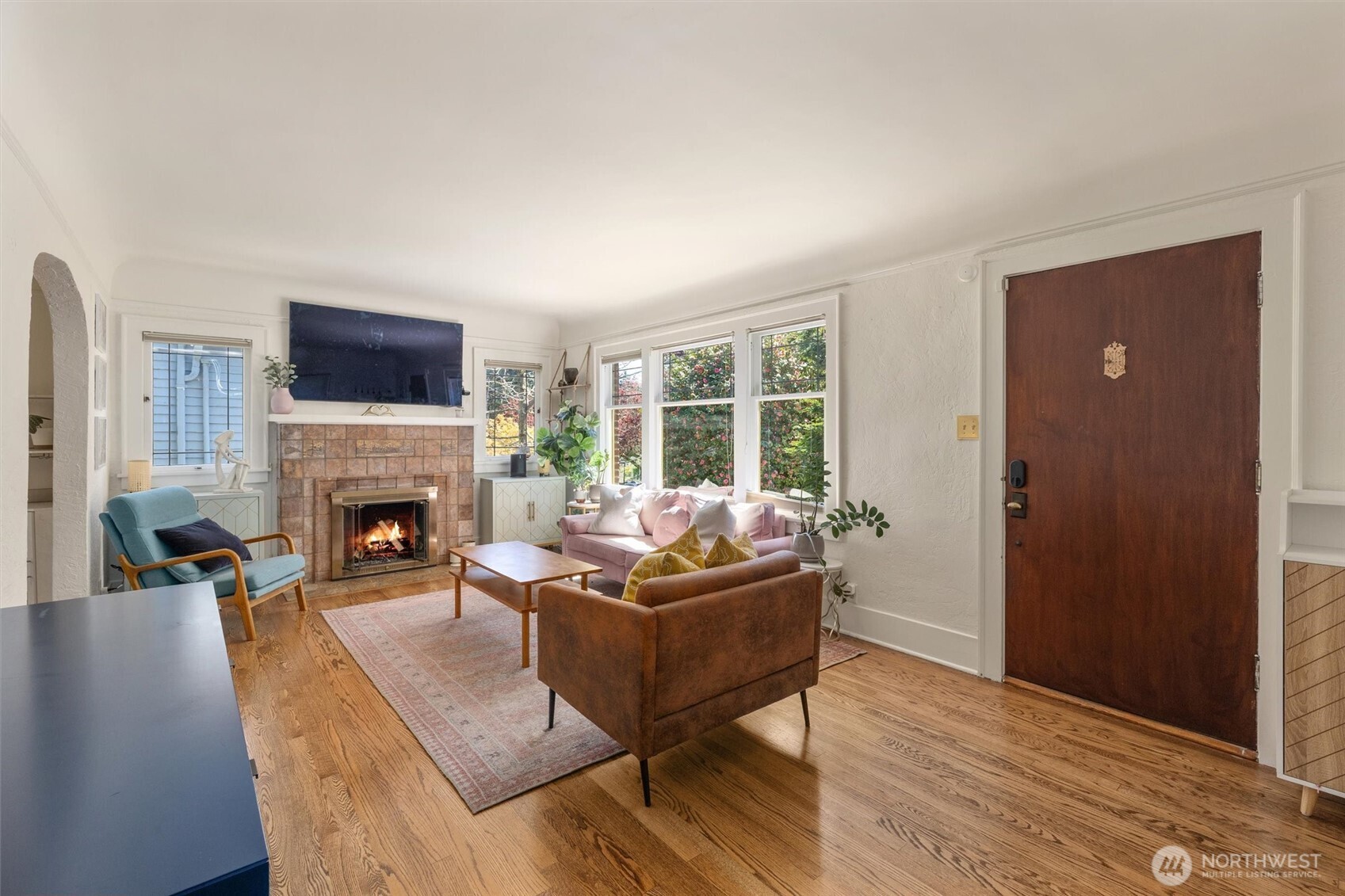 712 North 64th Street Seattle, WA 98103 - Photo 4 of 40 Gallery Image 4
