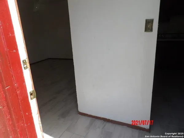 a close view of door