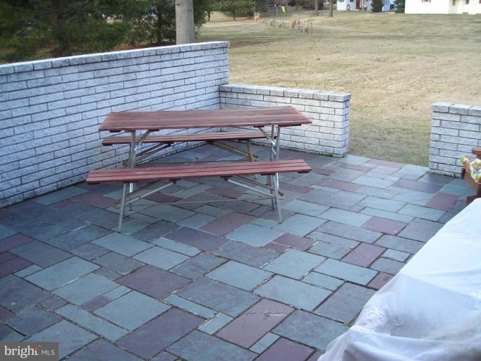 11959 Country Club Road Waynesboro, PA 17268 - Photo 10 of 10 Patio