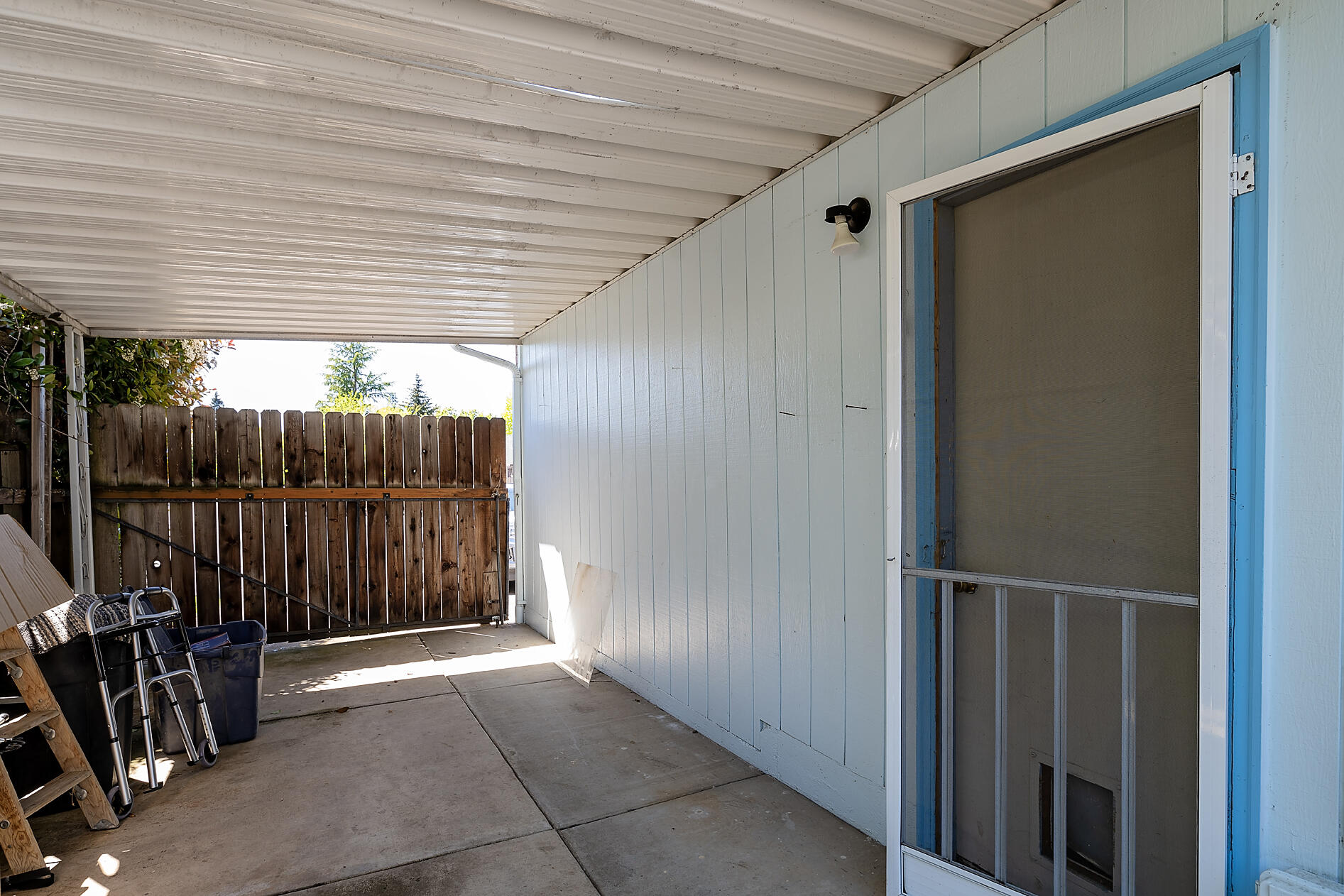 2337 Ridge Way Medford, OR 97504 - Photo 5 of 13 Ridge Way005 copy