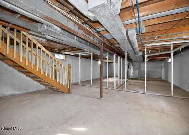 $190,000 | 1087 Davis Terrace, Schenectady, NY 12303