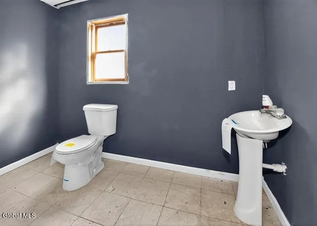 $190,000 | 1087 Davis Terrace, Schenectady, NY 12303