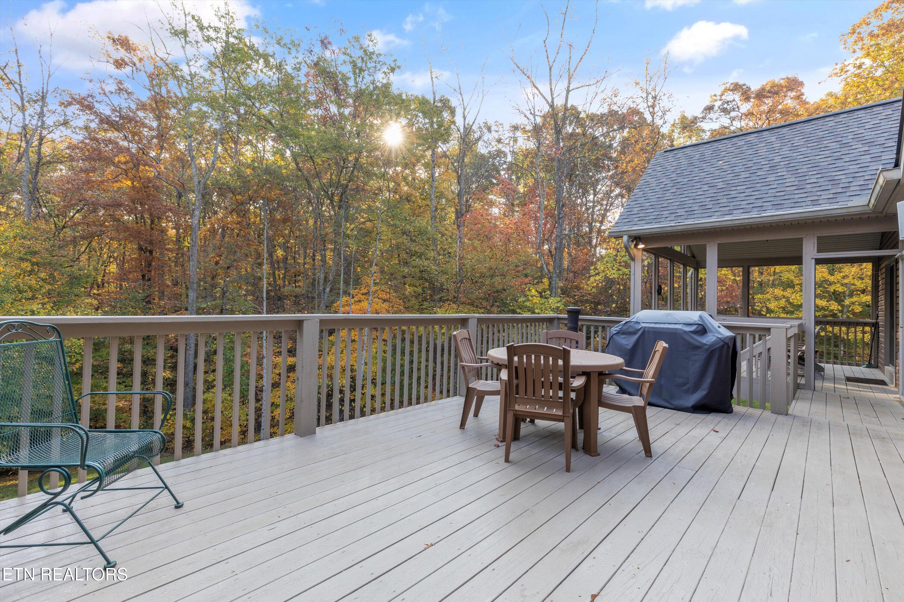 367 Rogers Ridge Road Kingston, TN 37763 - Photo 7 of 31 06-367 Rogers Ridge Rd-12
