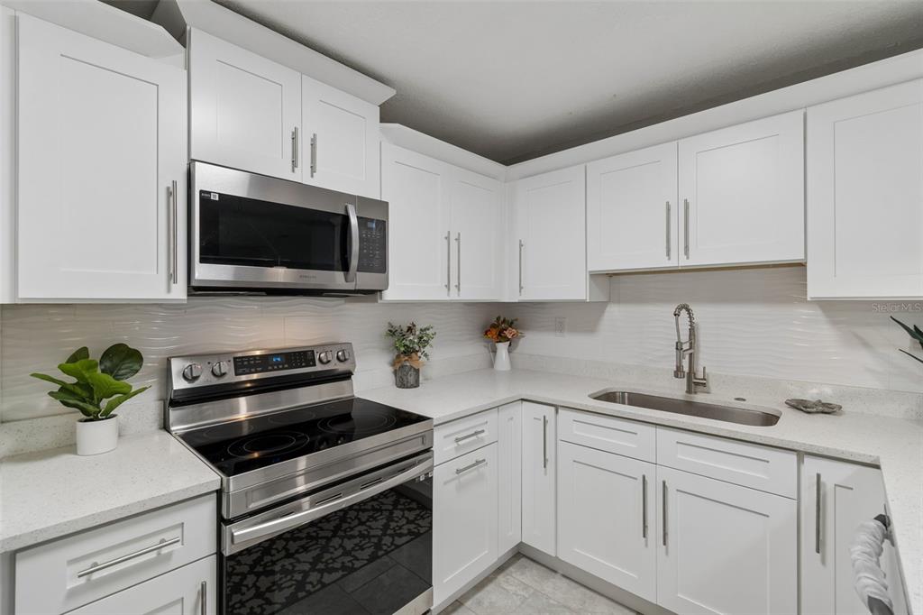 804 Valencia Road Plant City, FL 33563 - Photo 10 of 49 Gallery Image 10