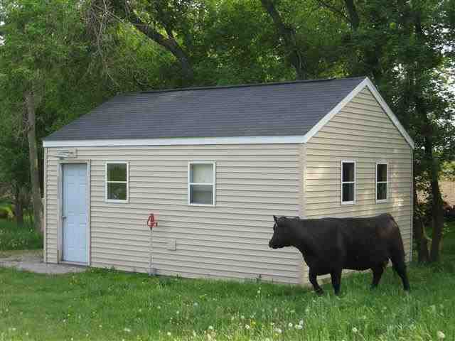 1525 Vine Avenue Riverside, IA 52327 - Photo 8 of 13 Gallery Image 8