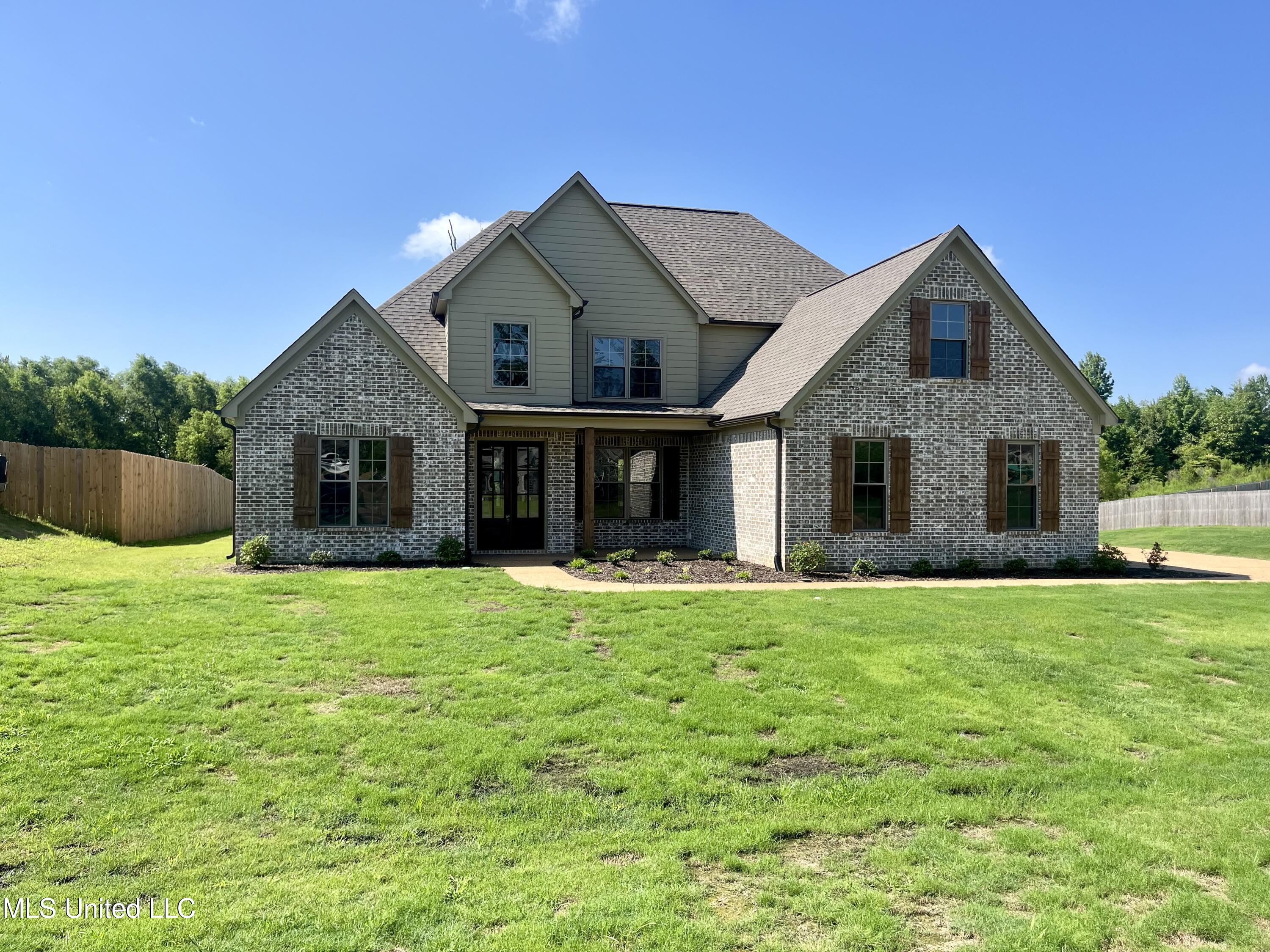 4789 Bakers Trail Nesbit, MS 38651 - Photo 2 of 23 IMG_4008