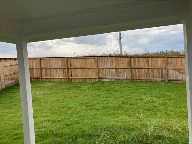 $1,800 | 11716 Lago De Garda Drive, Austin, TX 78747