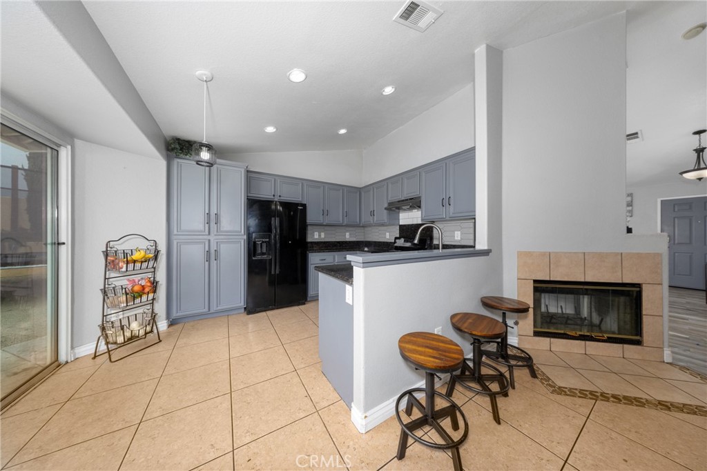 2294 North Smoketree Avenue Rialto, CA 92377 - Photo 13 of 24