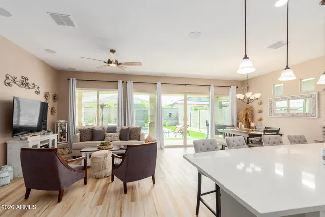 $5,200 | 2813 Wilcox Playa Drive, San Tan Valley, AZ 85144