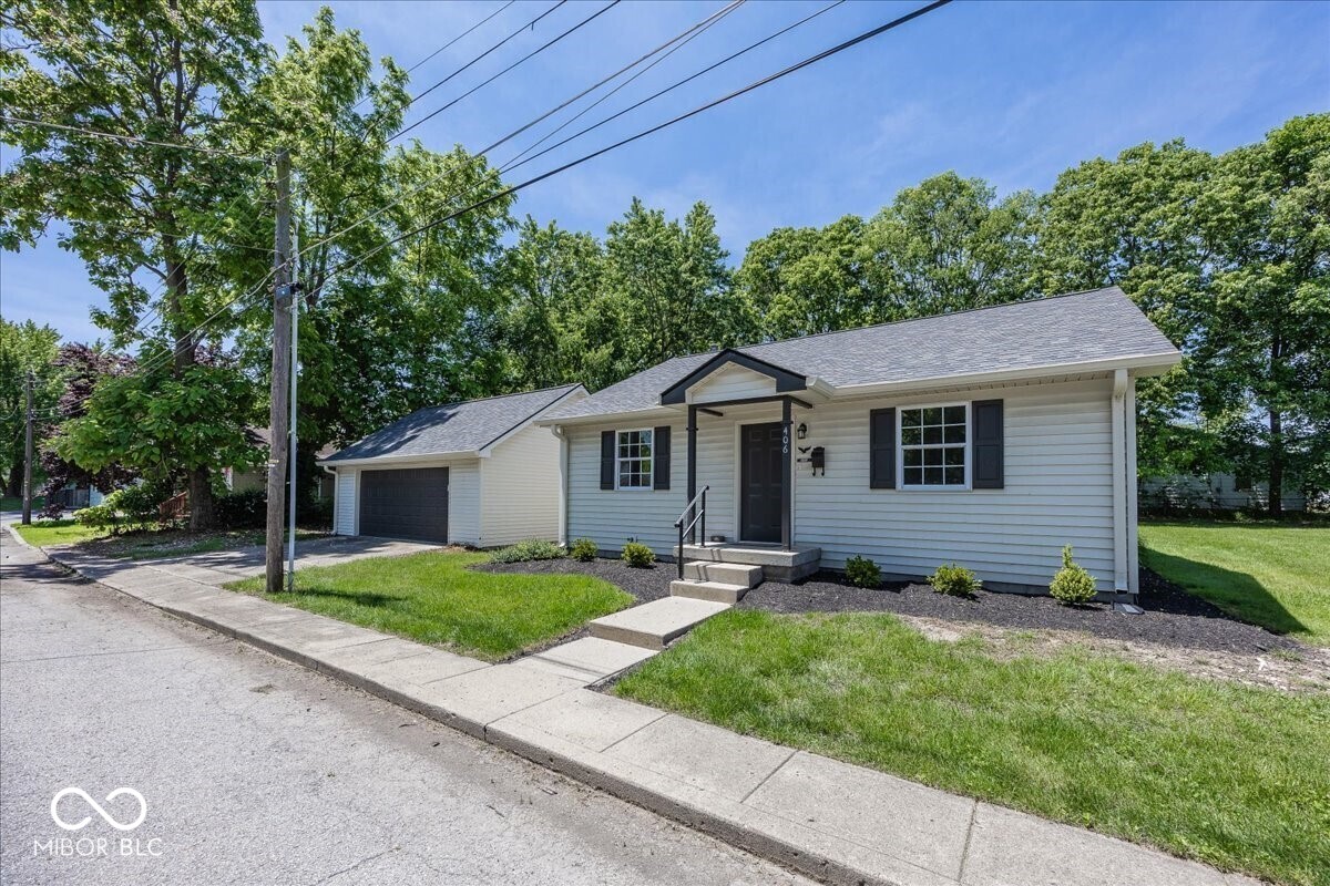 406 Mount Street Greenfield, IN 46140 - Photo 1 of 24