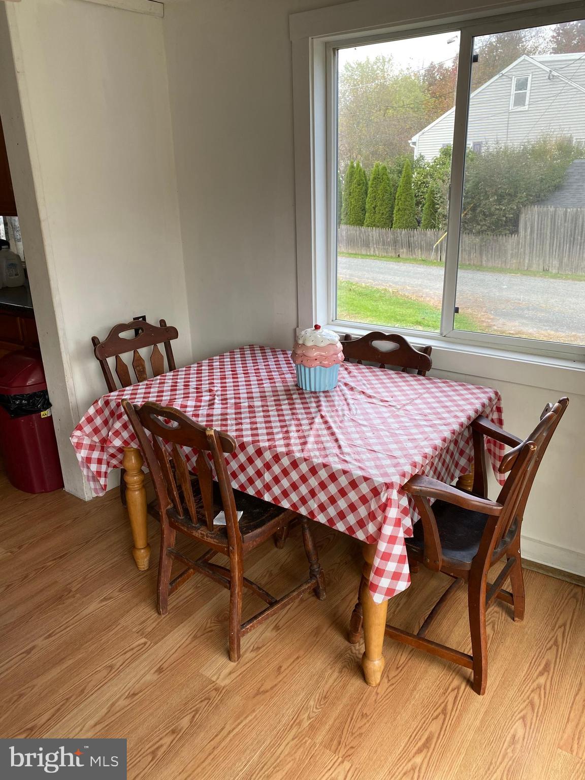 171 Valley Road Birdsboro, PA 19508 - Photo 3 of 17 Dining Area