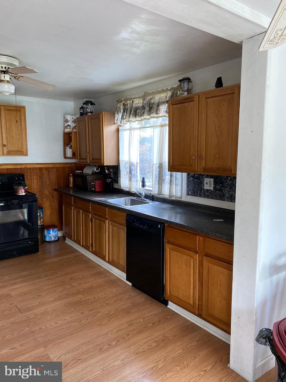171 Valley Road Birdsboro, PA 19508 - Photo 4 of 17 Kitchen